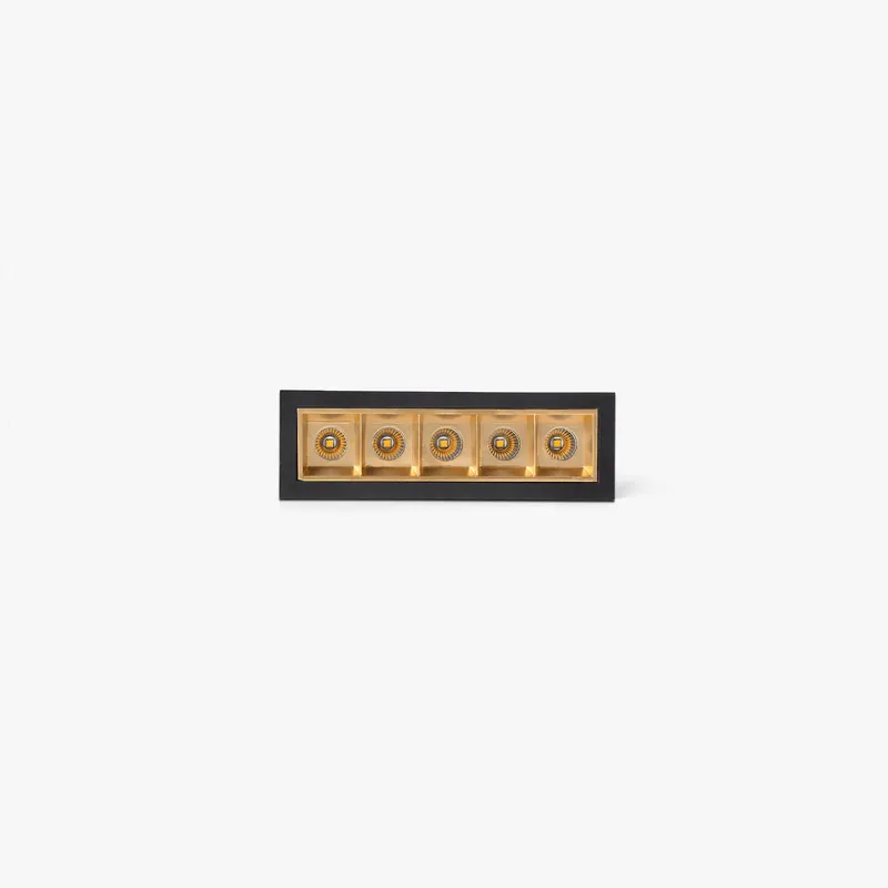 Stock Limitado TROOP empotrable 5x2W negro-oro 48° 4000K CRI90