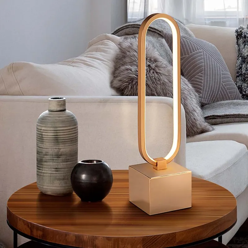 Oferta Flash Lámpara de mesa LED Colette (10,5W)